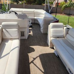 24 ft pontoon 