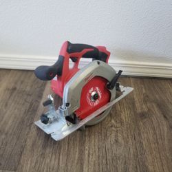 Milwaukee Circular Saw