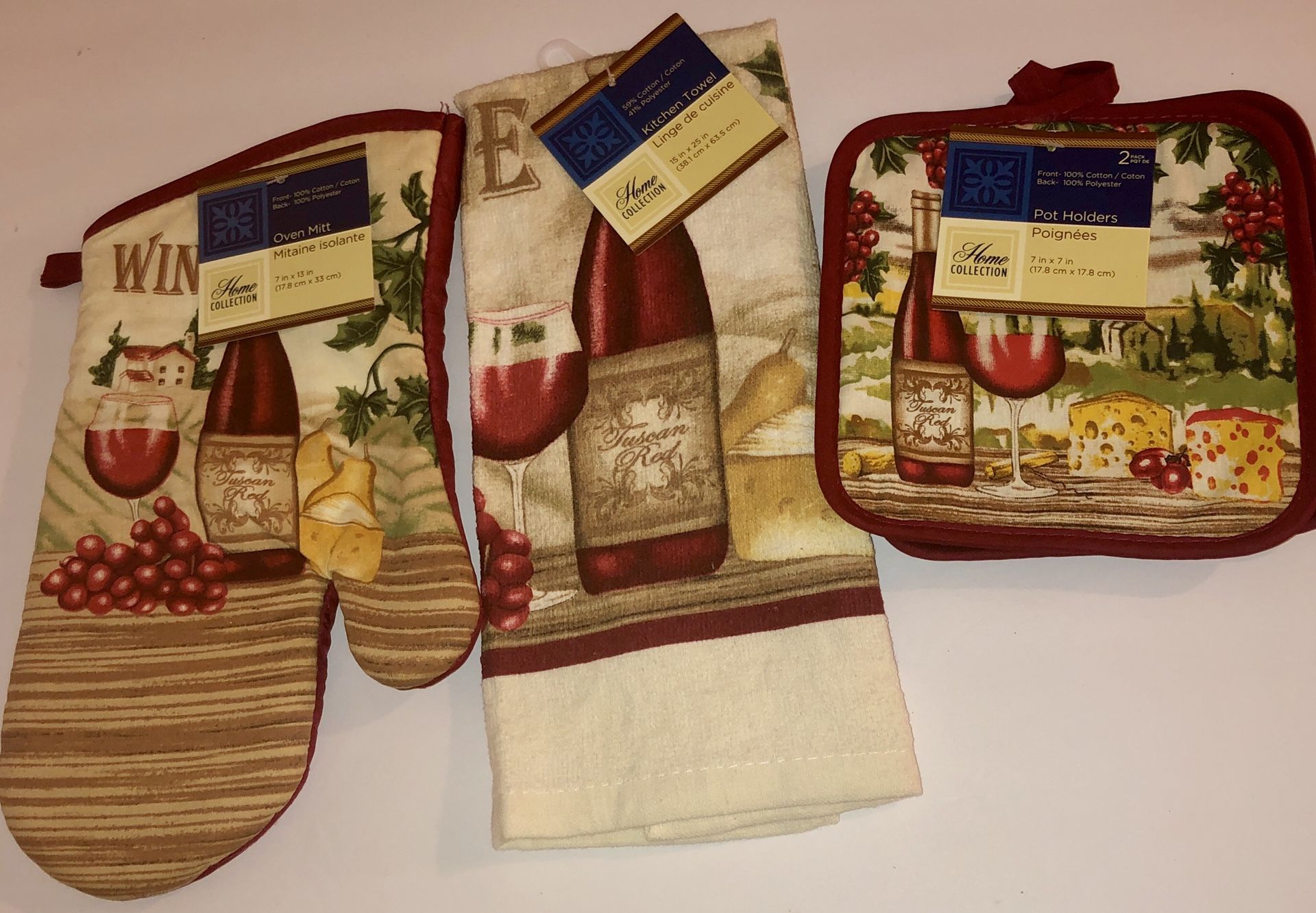 Kitchen Towel, Oven Mitt , and 2 Pot Holders RED WINE!! Set 4 Piece!!! Great!!!