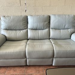 New Couch 300$ 