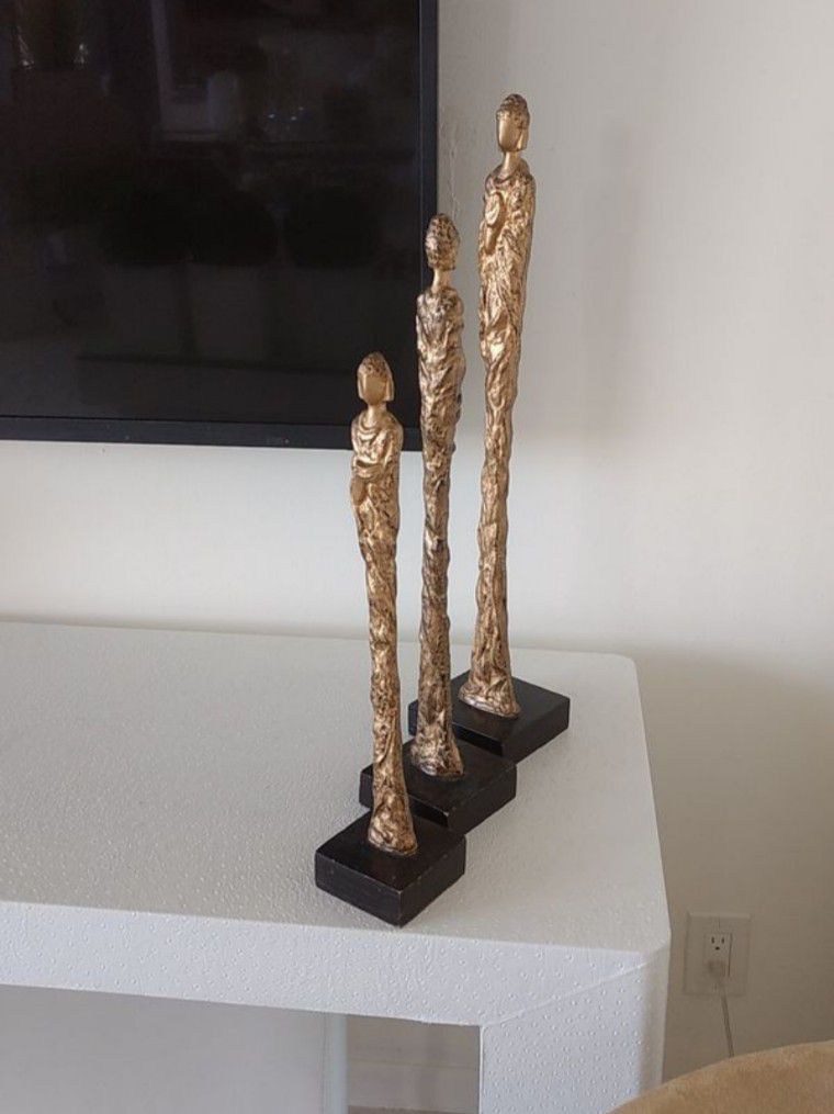 Decor Stick model figures with base