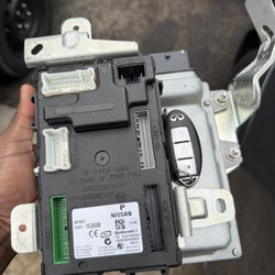 2007 - 2012 INFINITI G35/FX35 BCM KEY SET