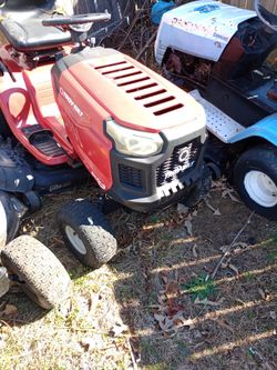Troy-Bilt Riding Lawn Mower