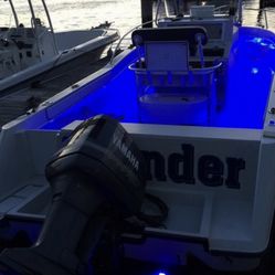 Center Console Fishing Boat