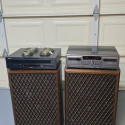 JVC/YAMAHA/SANSUI Audio System Set.