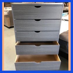 5 drawers dresser / Five drawers dresser / Cajonera / Comoda