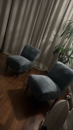 2 chairs   $25