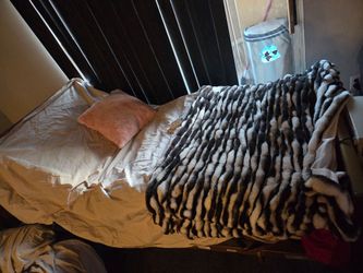 Electric hospital bed