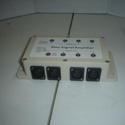 8 Channel Output DMX DMX512 LED Controller Signal Amplifier Splitter Distributor