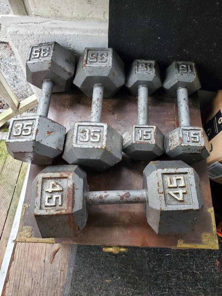 Dumbbell