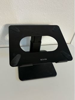 Metal laptop holder