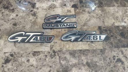 1996-2004 FORD MUSTANG SELLING GT EMBLEMS