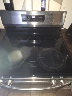 Frigidaire 30-in Glass Top 5 burners 5.3-cu ft