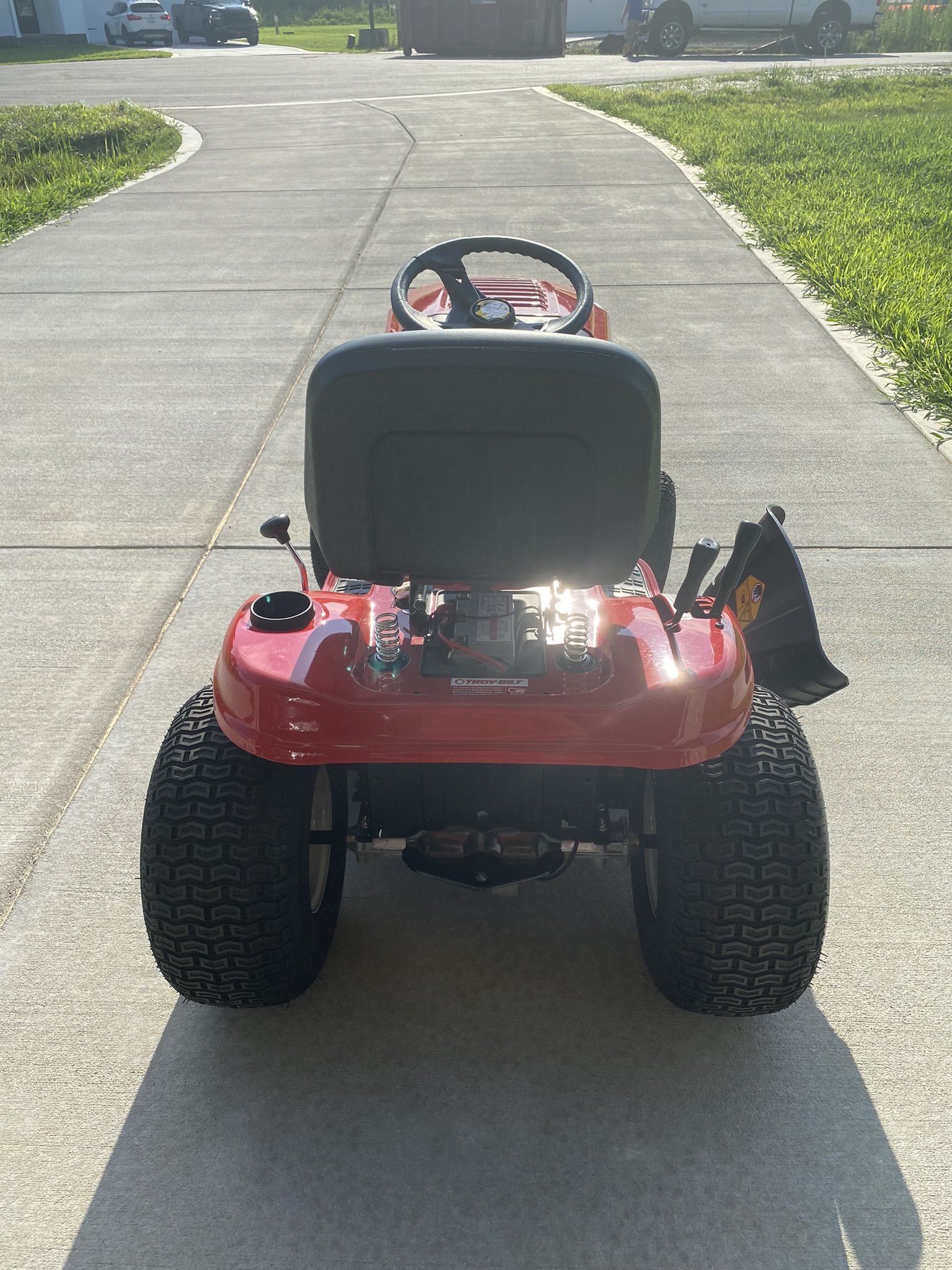 Troy -Bilt 42 In. Riding Lawn Mower