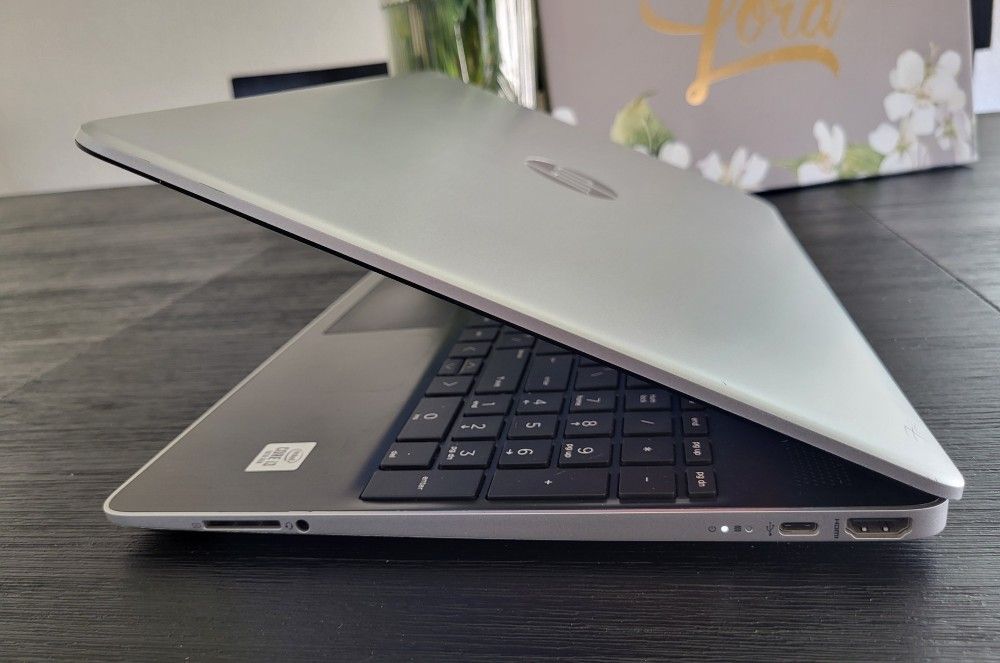 Loaded Hp Laptop w/16GB**Windows 11