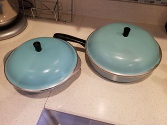 Vintage Cookwear 2 pans