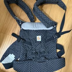 Ergobaby Adapt - geo black Baby Carrier
