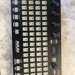 Akai Professional Keyboards, Sound Boards, MPK Minis, Fl Studio