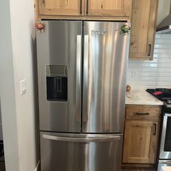 Whirlpool Refrigerator 