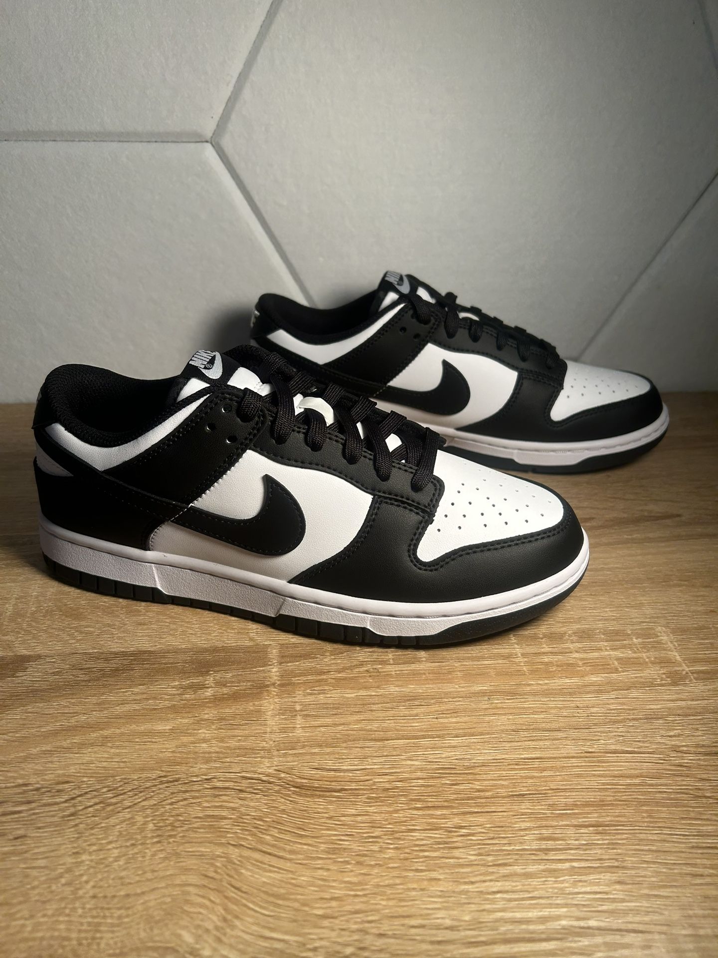 Nike Panda Dunks
