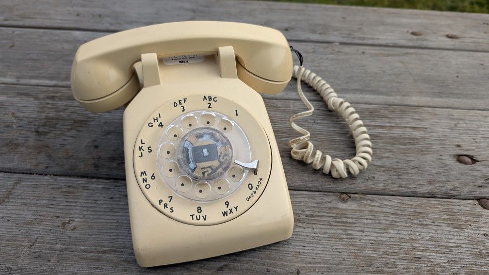 Vintage Western Electric Bell System Rotary Dial Telephone Cream Color Model 500