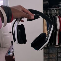 Astro A20 headset