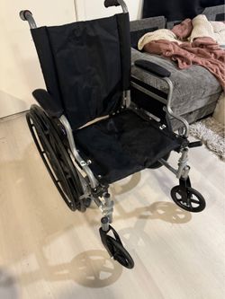 Manual Medline Lightweight Wheelchair