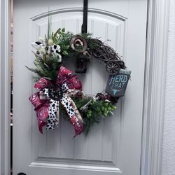 Wreaths For Any Holiday 