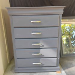Tall 5 Drawer Dresser And Large Mirror