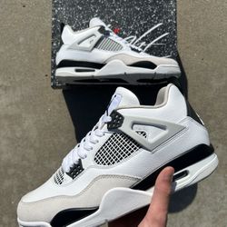 Jordan 4 Retro Military Black