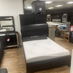 Chylanta Black Queen Sleigh Storage Bedroom Set / 4pc