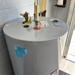 Water Heater Like New