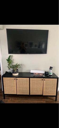 Free media console