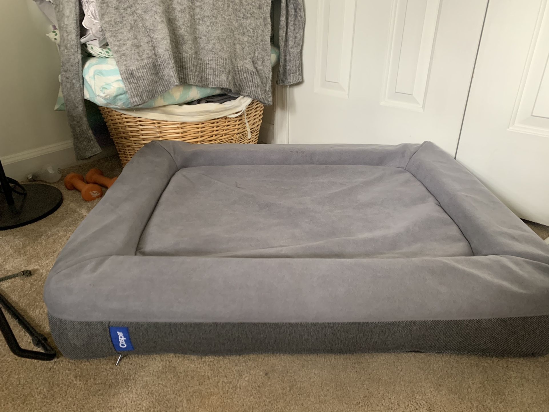 Casper Medium Sized Dog Bed - Grey