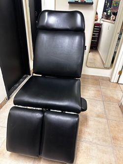 Tattoo/Beauty Chair