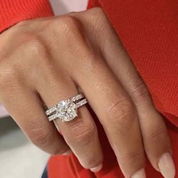 NEW! 2CTW. Round Brilliant, Certified Moissanite Gemstone Diamond Engagement Ring, Please See Details 🌹