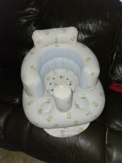 Inflatable baby seat
