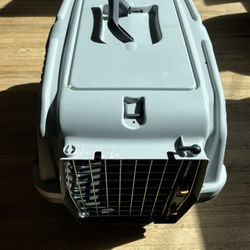 Dog Crate Small $20