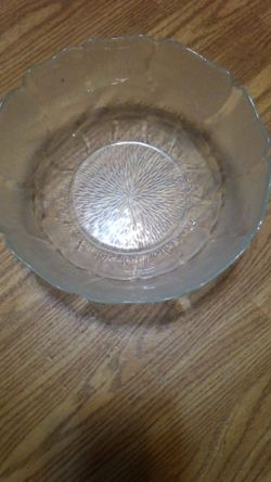 Glass salad bowl