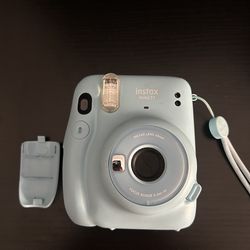 Instax Mini 11 Camera