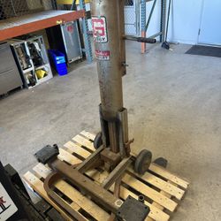 Gray Portamatic Air Lift 4000lb Capacity 
