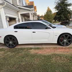 2014 Dodge Charger R/T 5.7 Hemi