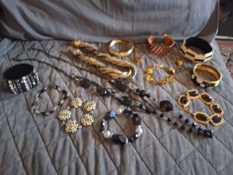 Jewelry Lot