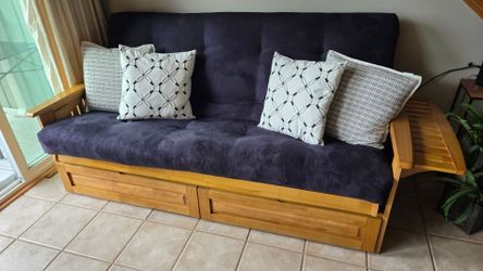 Solid wood Futon frame and matress