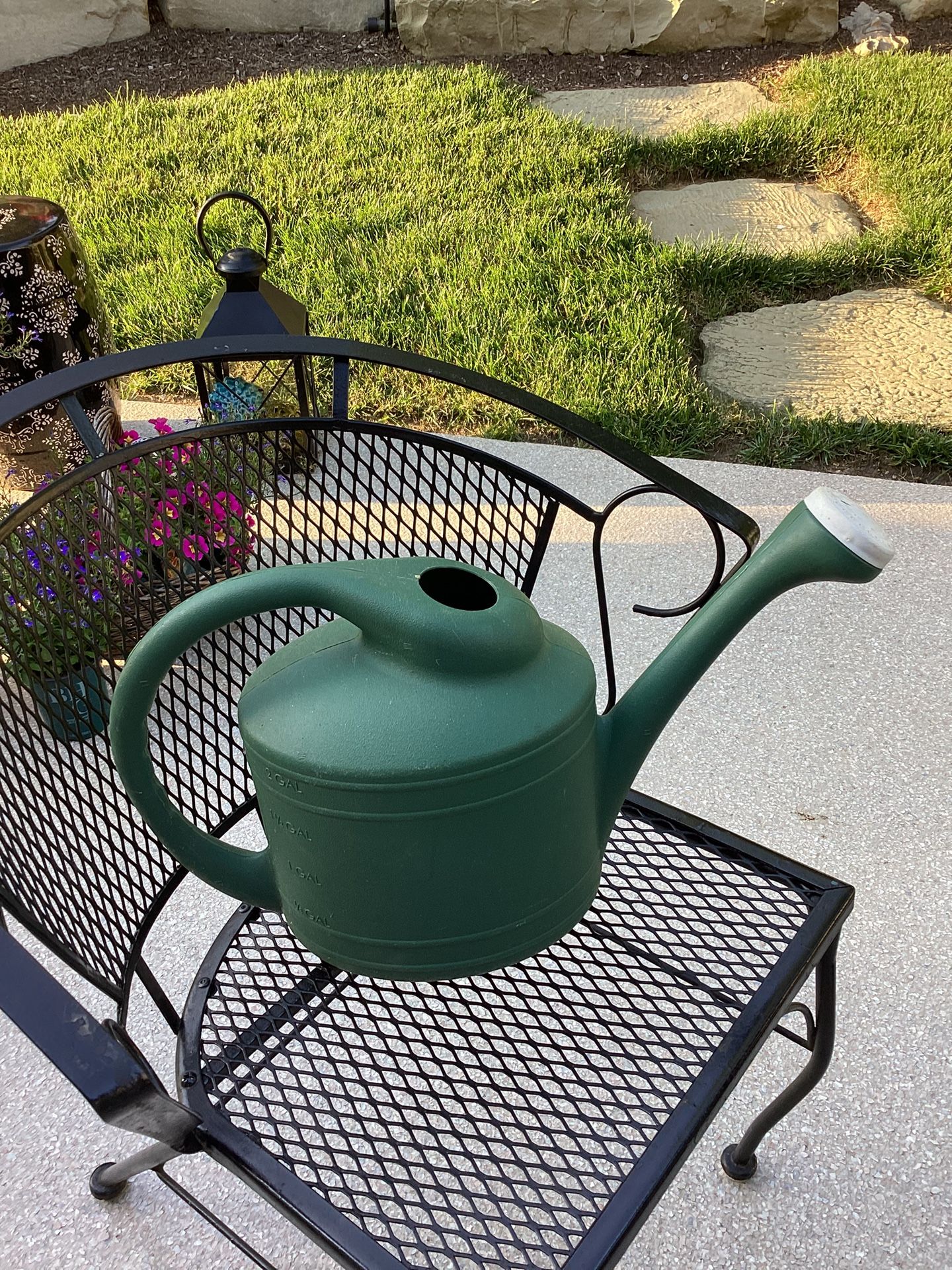 Plastic sprinkling bucket 7L