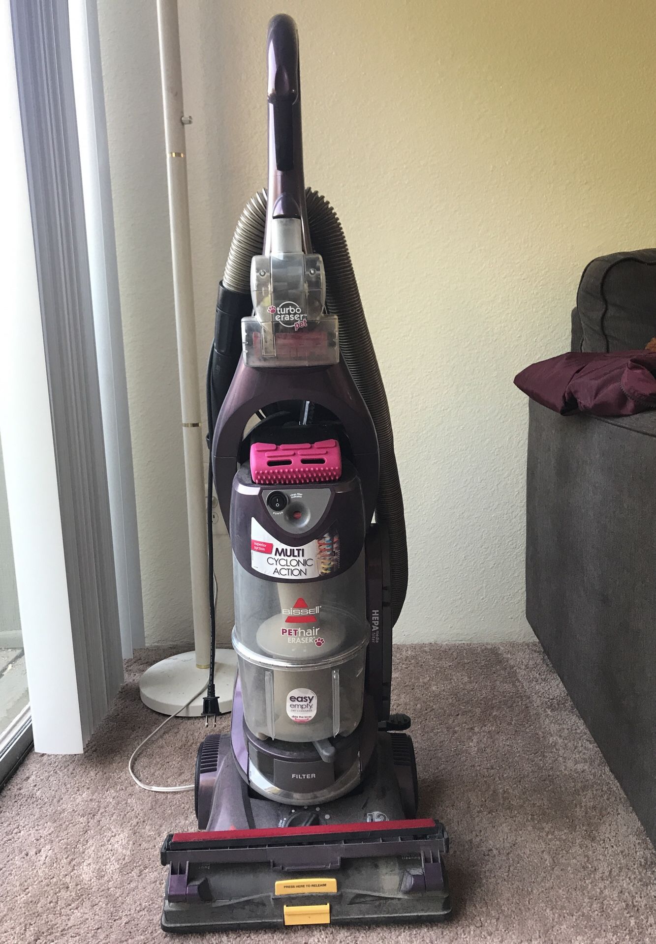 BISSELL pet hair eraser vacuum