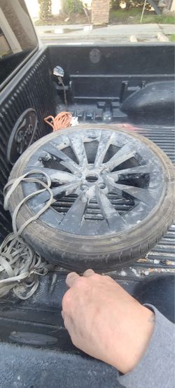 tesla tire and rim