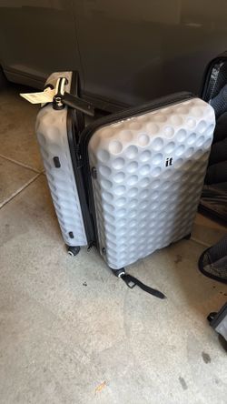 Suit cases