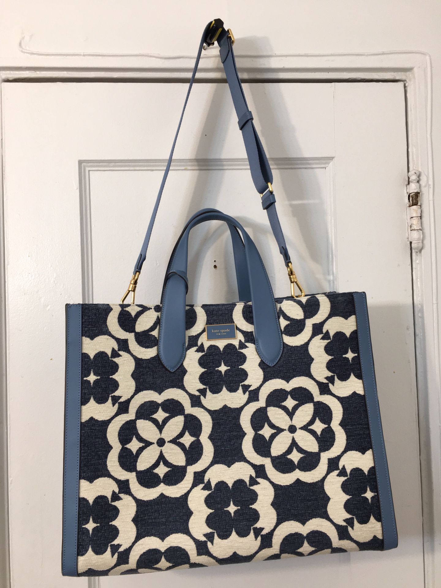 Kate Spade Flower Monogram Manhattan Chenille Large Blue and Cream Floral Tote Bag. Size dimensions 7x13x16.5 . 100% perfect and excellent condition .