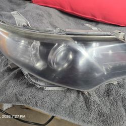 2013 Camry Headlight Assembly